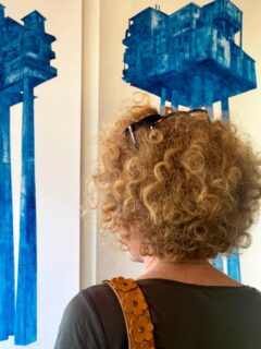 Moments captured last year in @momberg.studio @ruthlerouxpaintings @leahrolando_art open spaces 💙
Open Studios Kommetjie 2025
5 - 7 Dec • 10 - 5pm
www.openstudioskommetjie.co.za
@openstudioskommetjie
📸 images by @katrien021